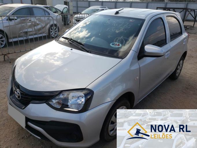 TOYOTA ETIOS 13/13