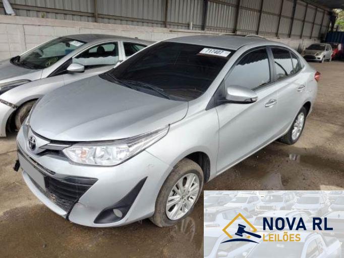 TOYOTA YARIS SEDAN 21/21