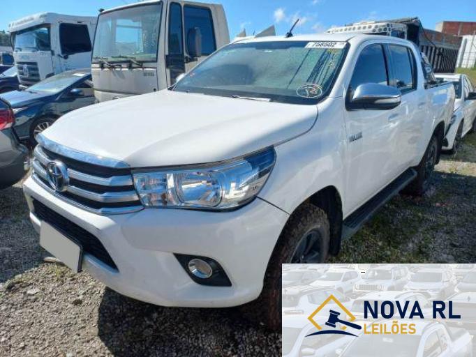 TOYOTA HILUX CD 17/17