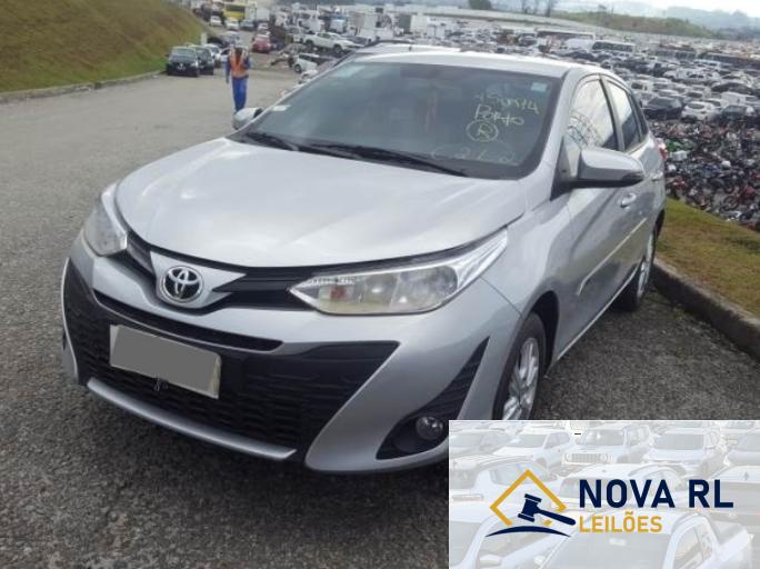TOYOTA YARIS 19/19
