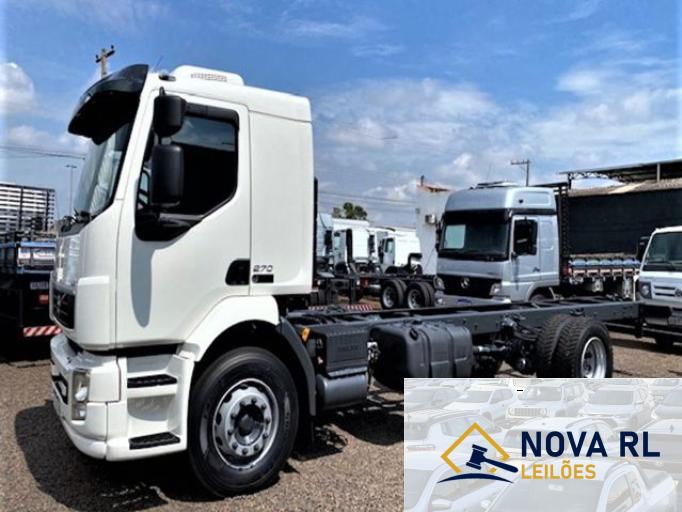 VOLVO VM-270 13/13