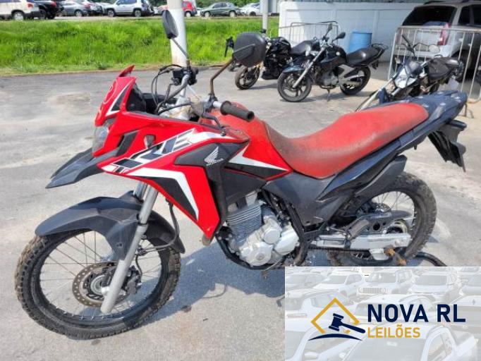 HONDA XRE 300 23/23
