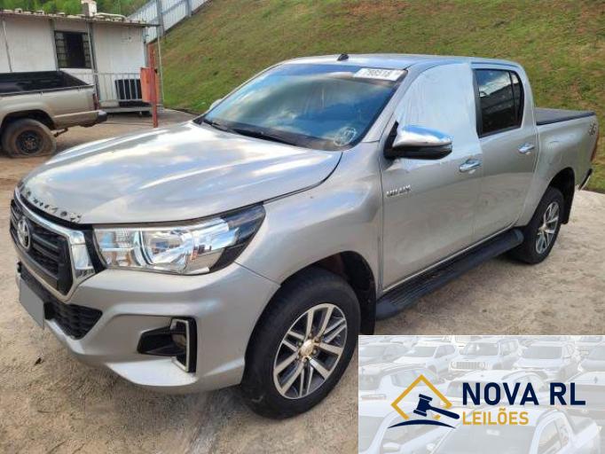 TOYOTA HILUX CD 18/18