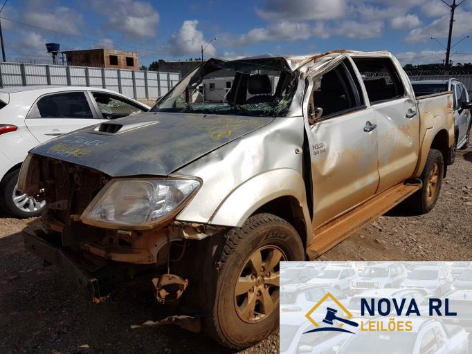 TOYOTA HILUX CD 11/11