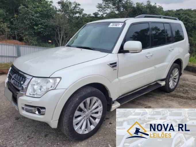 MITSUBISHI PAJERO FULL 18/19