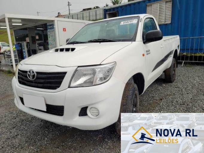 TOYOTA HILUX CS 14/15
