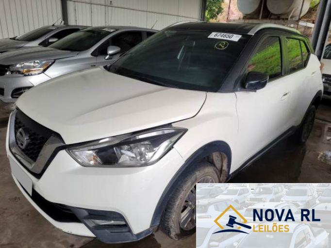 NISSAN KICKS 18/18