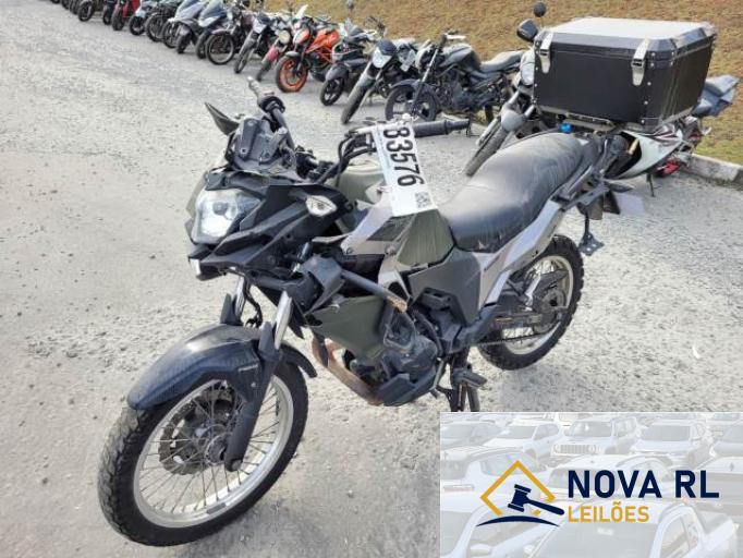 KAWASAKI VERSYS-X 18/18